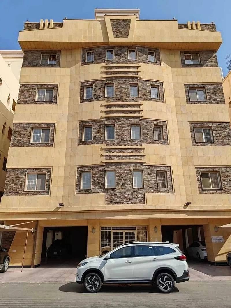 5 Rooms Apartment For Rent in Al Rawdah, Jeddah
