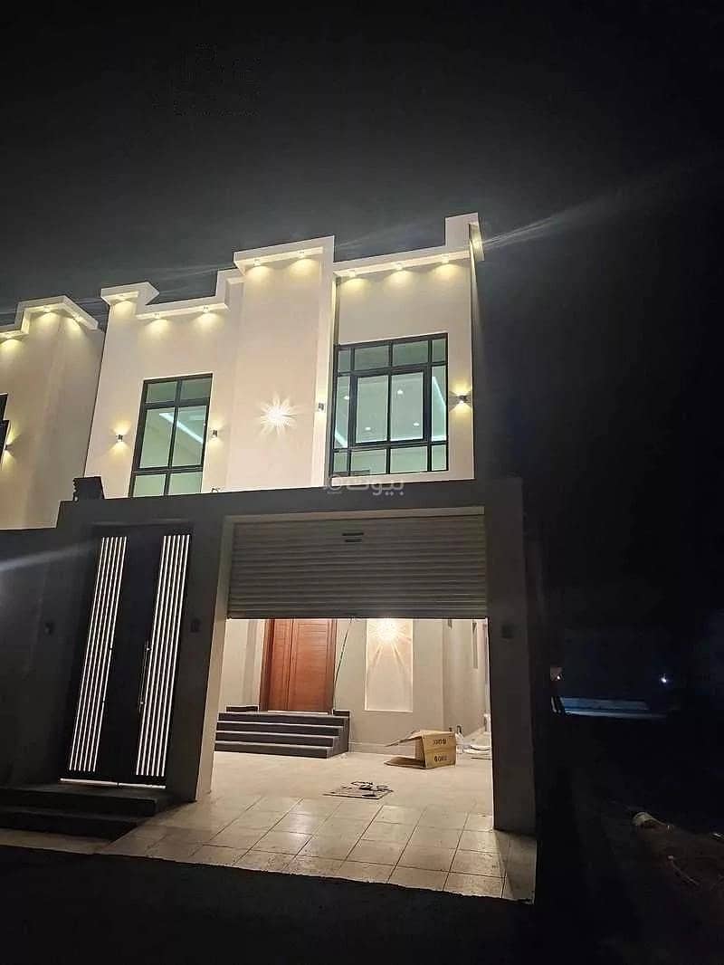8 Room Villa For Sale, 16 Street, Jeddah
