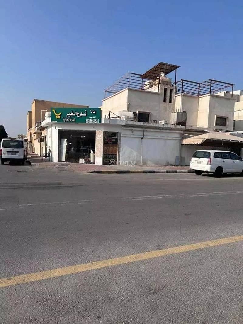8 Rooms Villa For Sale on Al Khobar - Salwa Al Sahili Road