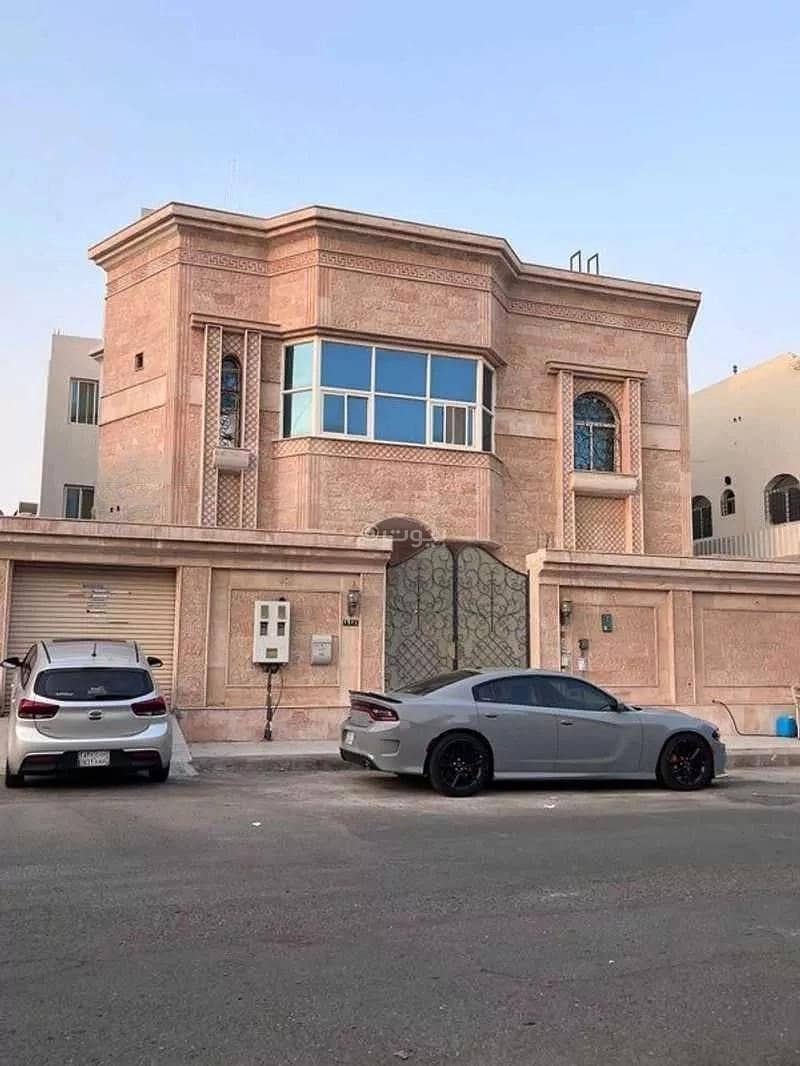 15 Rooms Villa for Sale, Al Muhammadiyah District, Jeddah