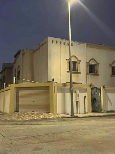 7 Bedroom Villa for Sale in Dammam, Eastern Region - Villa For Sale on Al Khobar-Solwe Al Sahli Road, Dammam