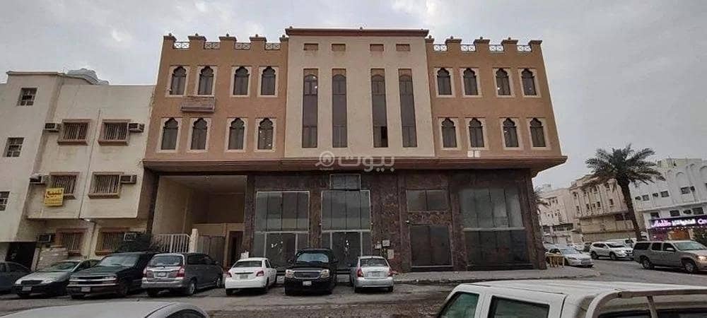 10-Room Commercial Building for Sale in Al Khaleej, Dammam