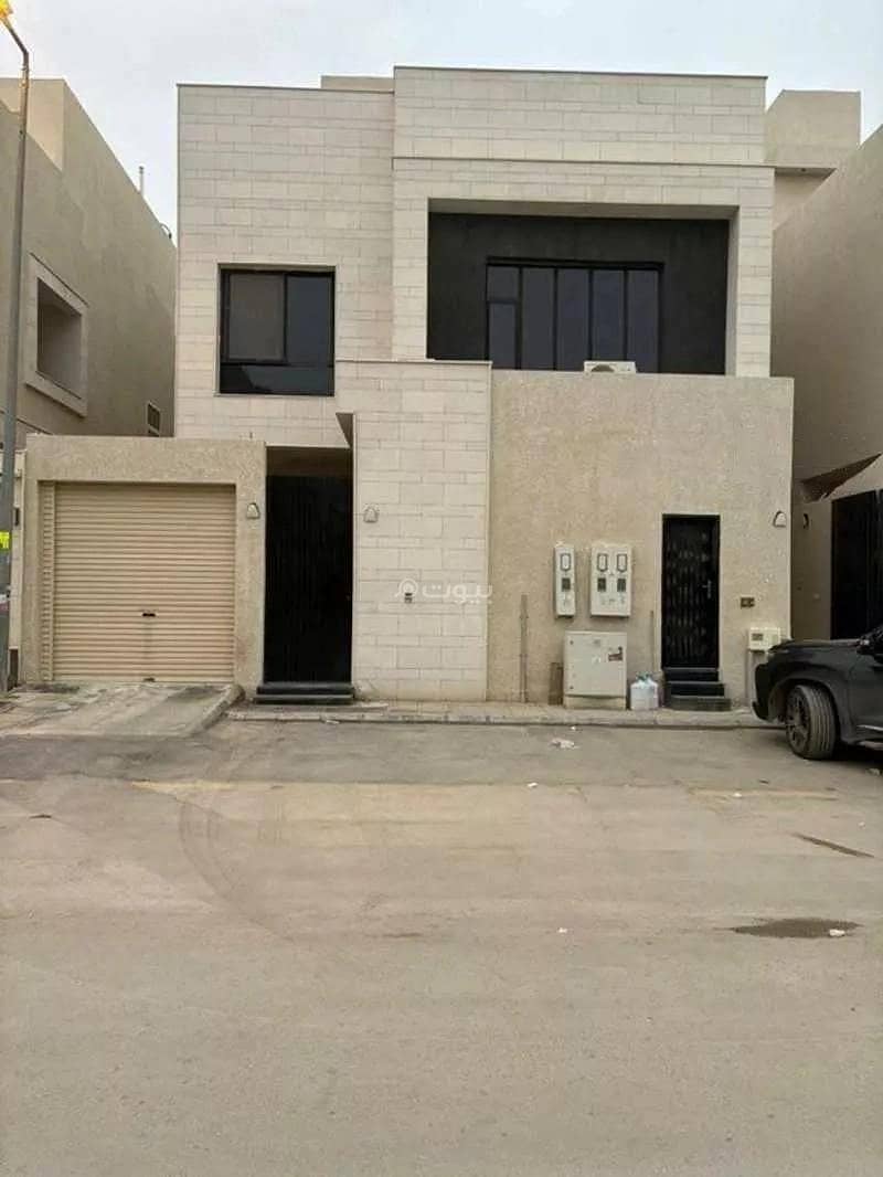 8-Room Villa For Sale on Ahmed Bin Ziyad Street, Riyadh