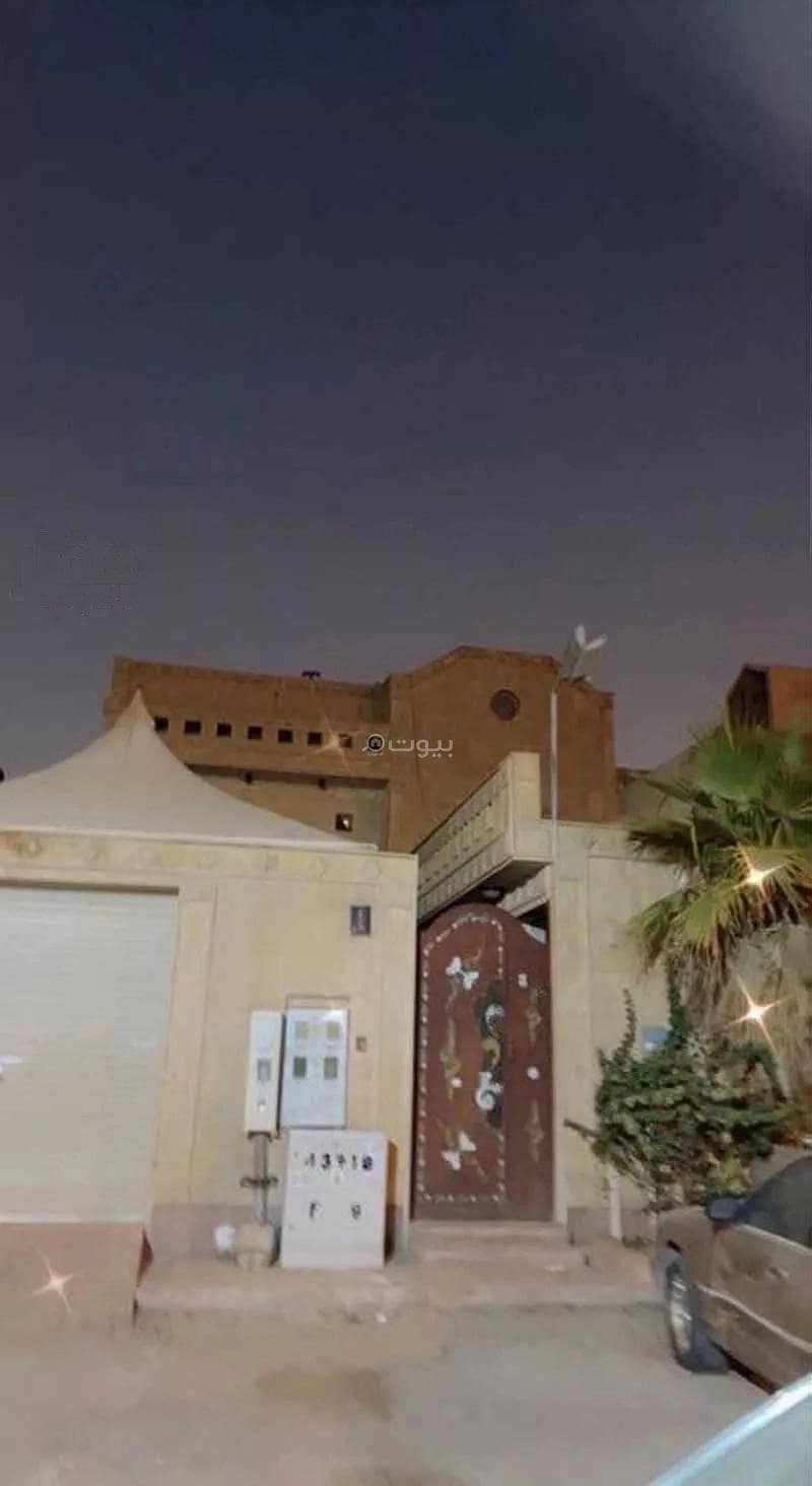 10 Rooms Villa For Sale in Al Munsiyah, Riyadh