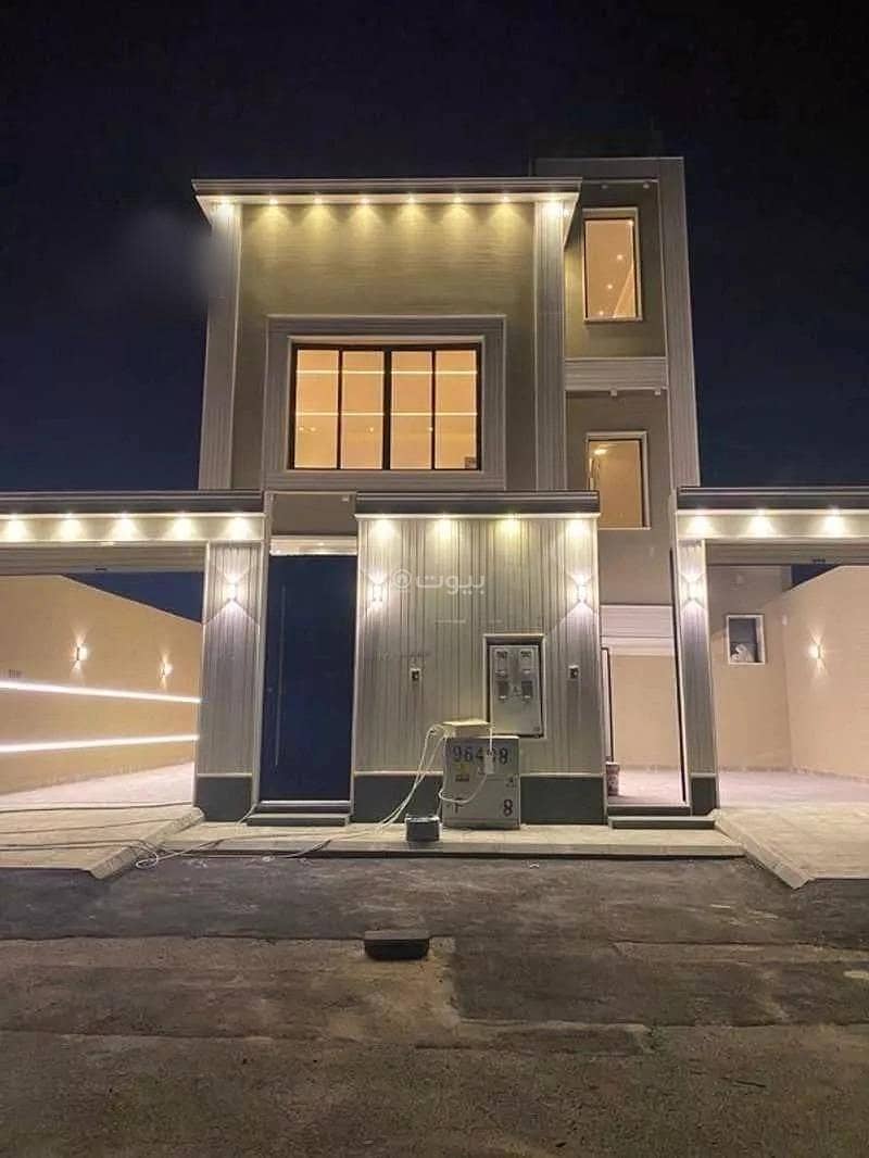 3 Rooms Villa For Sale in Al Ramal, Riyadh