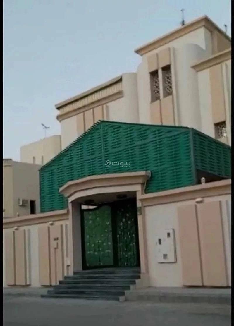 10 Rooms Villa For Sale at 10 North 12 East Street, Riyadh