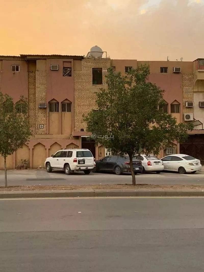 8 Rooms Villa For Sale on Ibn Hazm, Riyadh