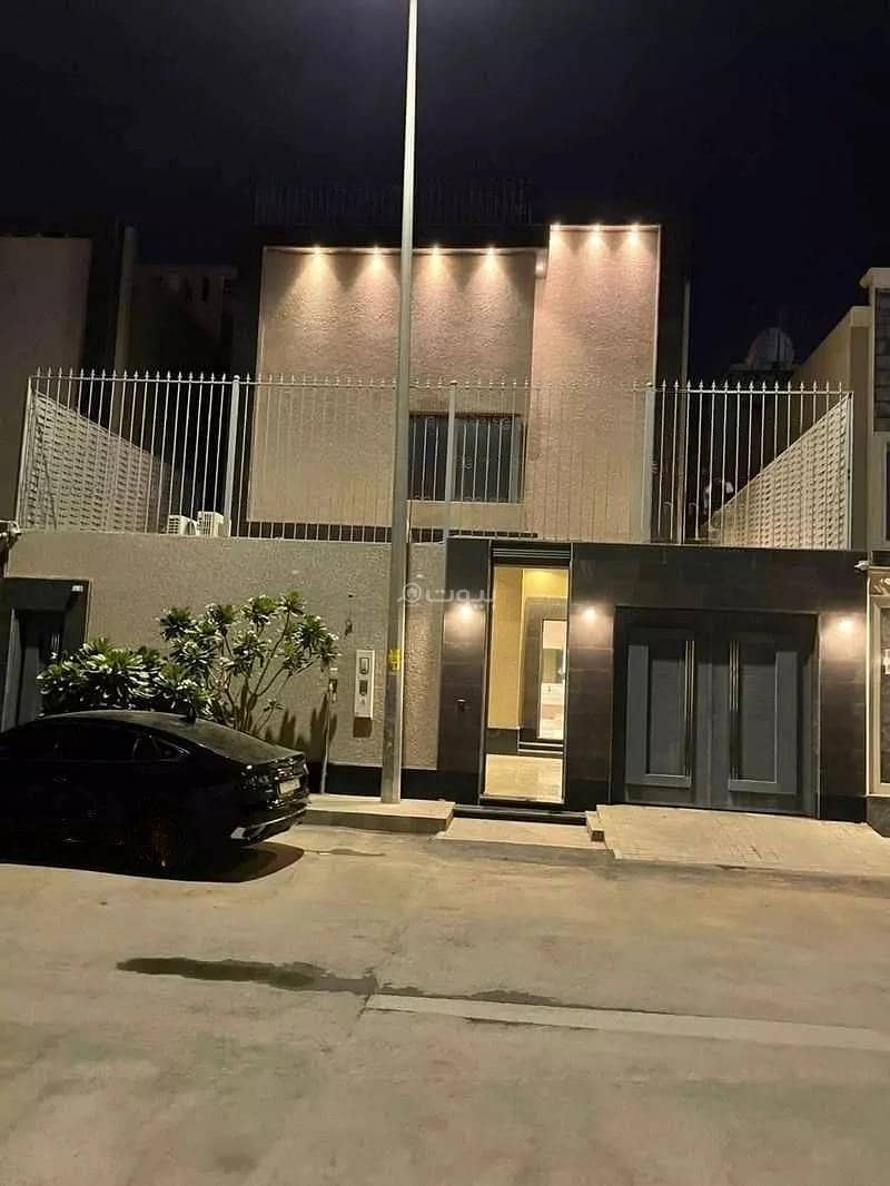11 Room Villa For Sale on Street 15, Riyadh