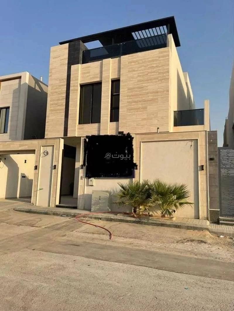 10 Room Villa For Sale on 209 Street, Riyadh