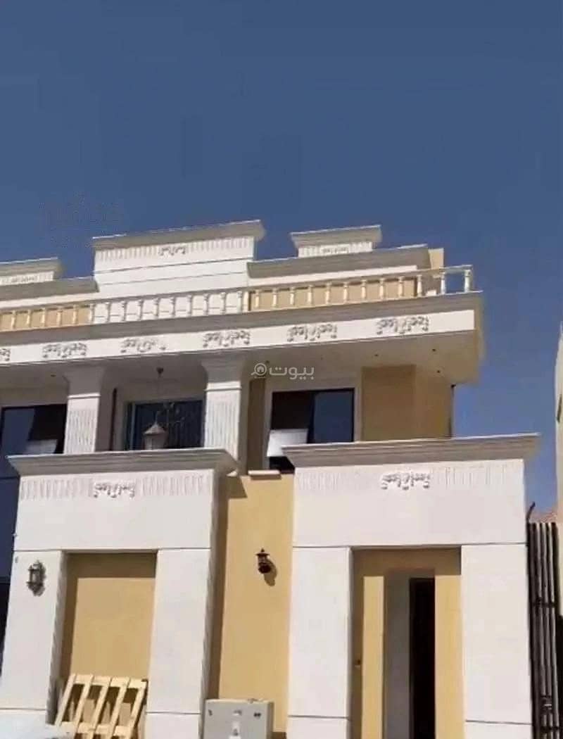 5 Rooms Villa For Sale on 20 Street, Riyadh
