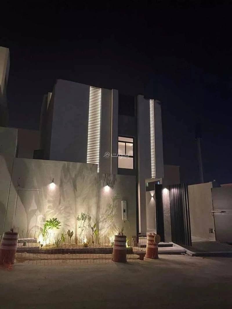 8 Rooms Villa For Sale in Al-Nargis, Riyadh