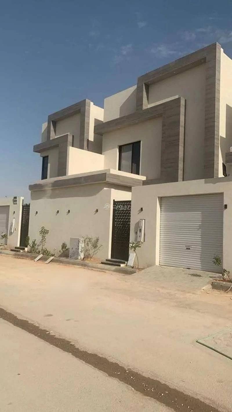 7 Room Villa For Sale in Namarr, Riyadh