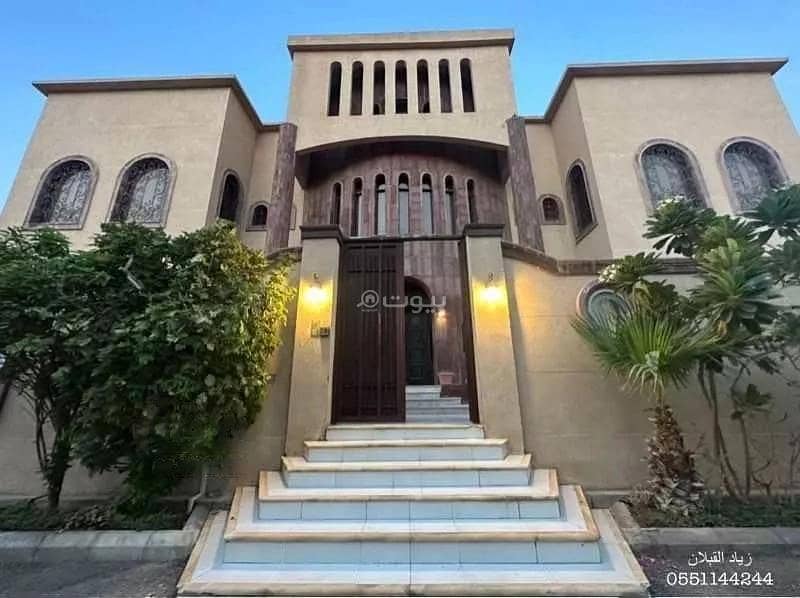 9-Room Villa For Sale in Munaikh, Riyadh