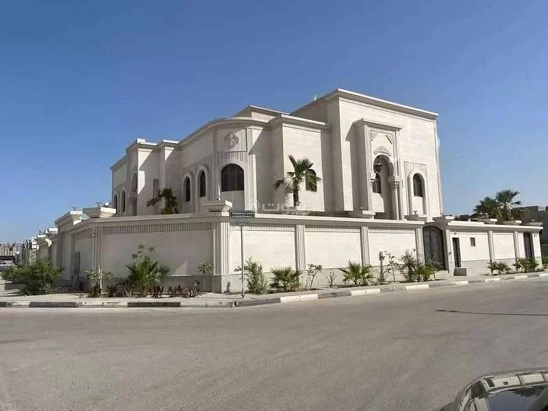 Villa for sale on Hosein bin qatan Street in Tahliyah district, Khobar