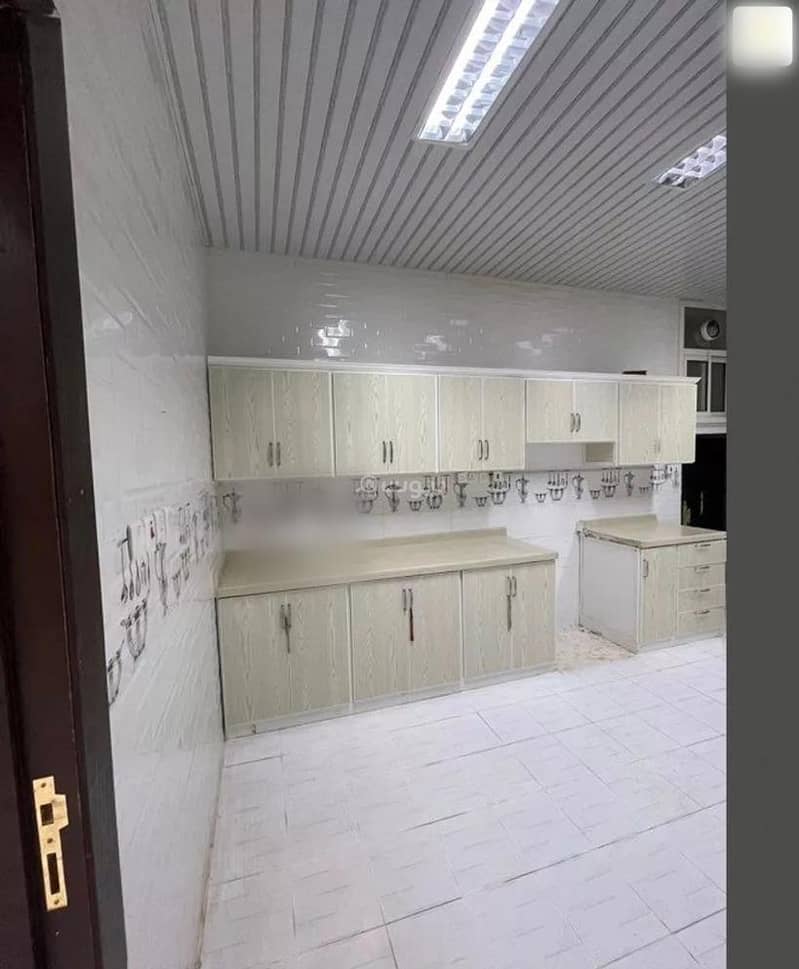 7-Bedroom Villa For Rent in Al Janadriyah, Riyadh