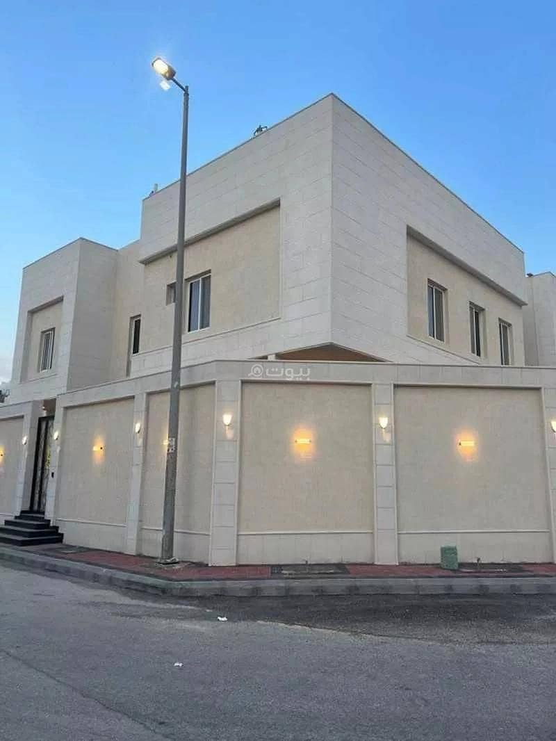 9-Room Villa For Sale in Taybay, Al-Dammam