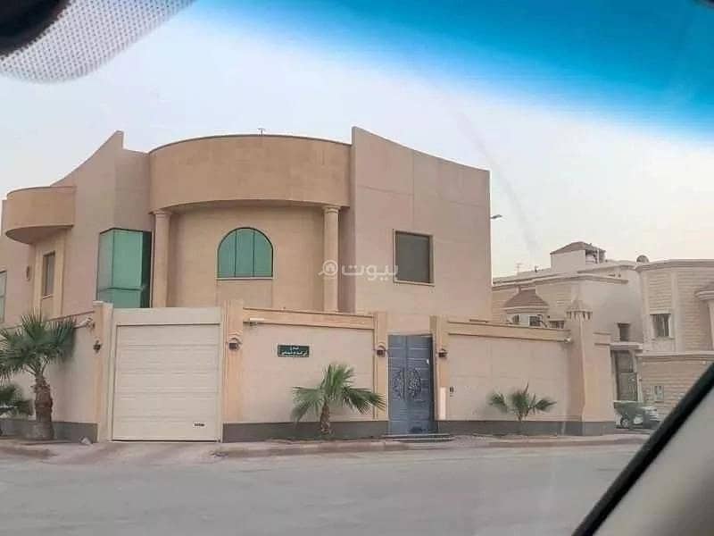 13 Rooms Villa For Sale on 20 Street, Riyadh
