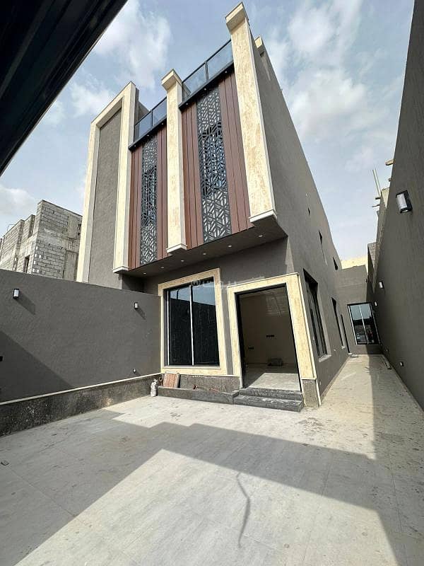 Ground floor for sale with in Al Ramal neighborhood