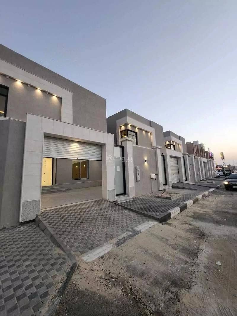 7 Rooms Villa For Sale in Uhud, Al Dammam