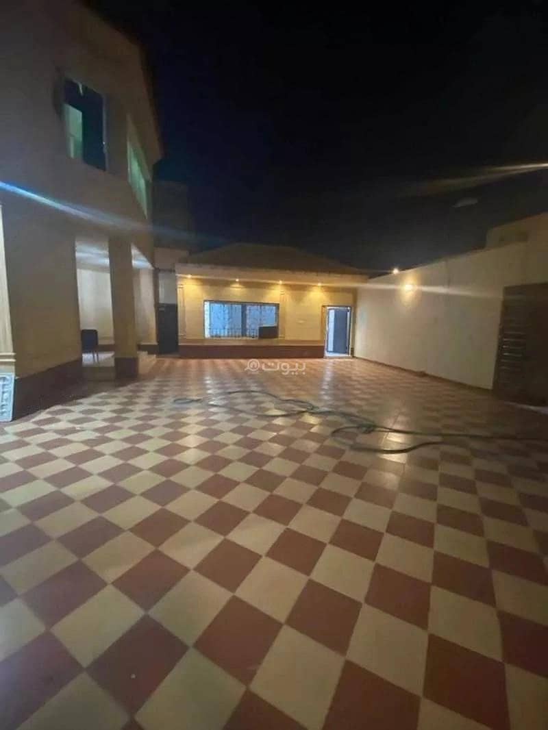 9 Rooms Villa for Sale in Al Nadwa District Al Riyadh