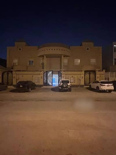 عمارة سكنية  للبيع في عرقه، منطقة الرياض - مبنى من 8 غرف للبيع في العرقة، الرياض