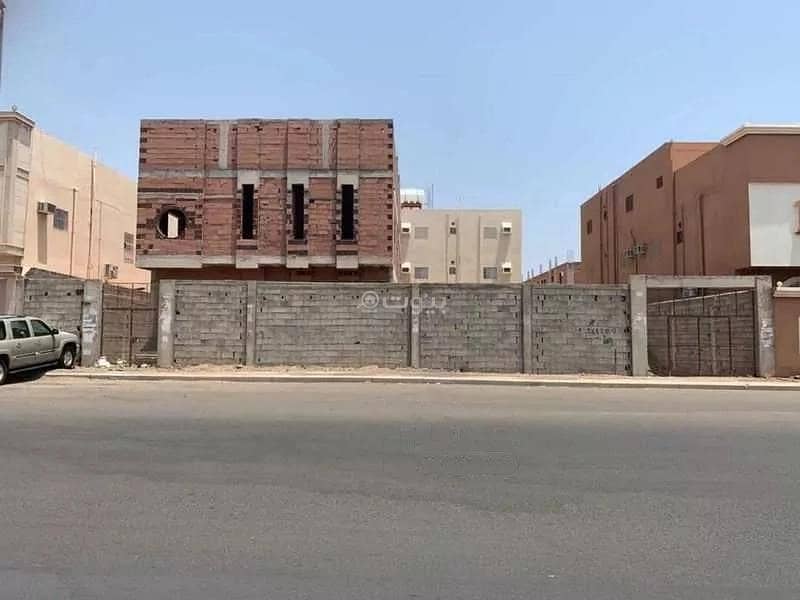 7 Rooms Building For Sale on Ibn Aws Street, Al Madinah