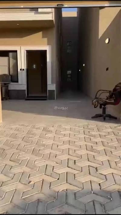 5 Bedroom Floor for Sale in Riyadh, Riyadh Region - 5 bedroom villa for sale - 20th Street, Badr, Riyadh