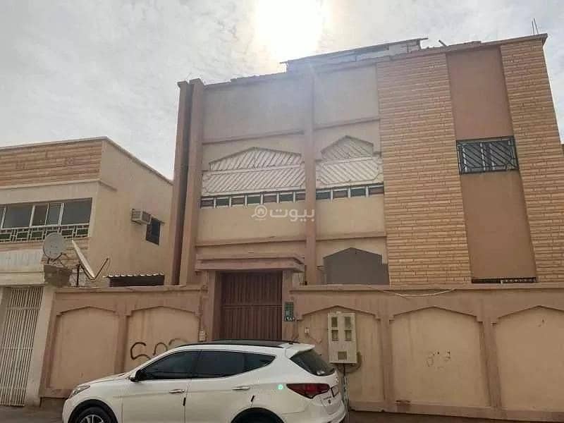 8 Rooms Villa For Sale on Street 15, Al Aziziyah, Riyadh