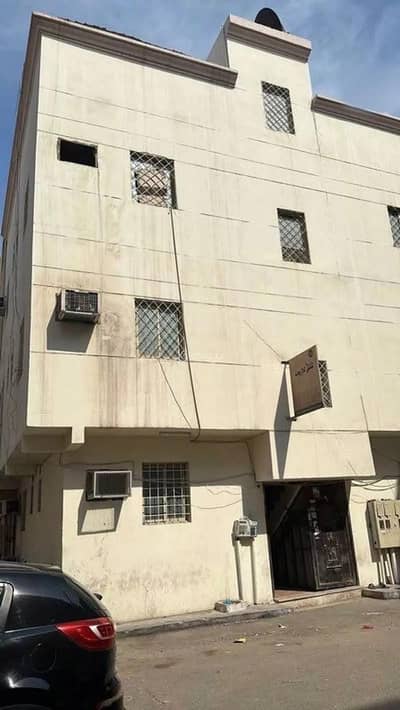 Residential Building for Sale in Dammam, Eastern Region - 13-Room Building For Sale in Al Khaleej District, Dammam