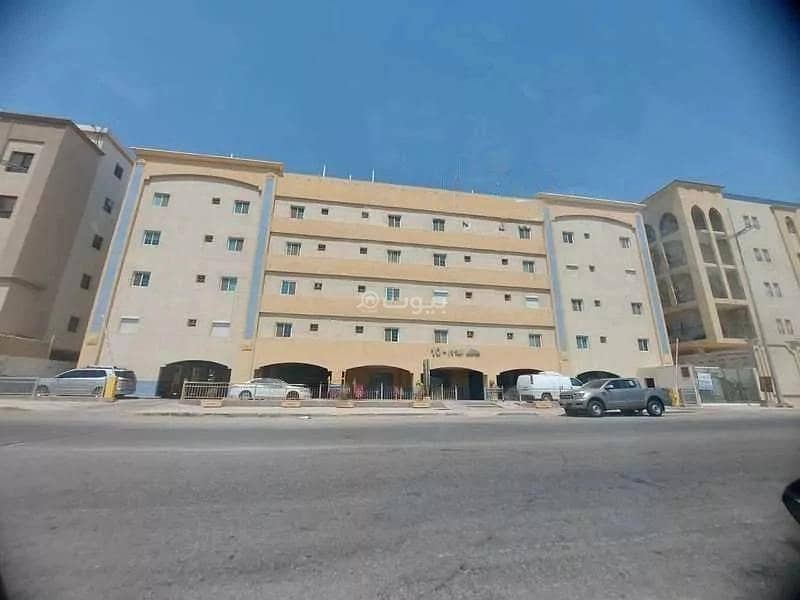 5 Room Apartment for Sale in Al Munthazah, Dammam