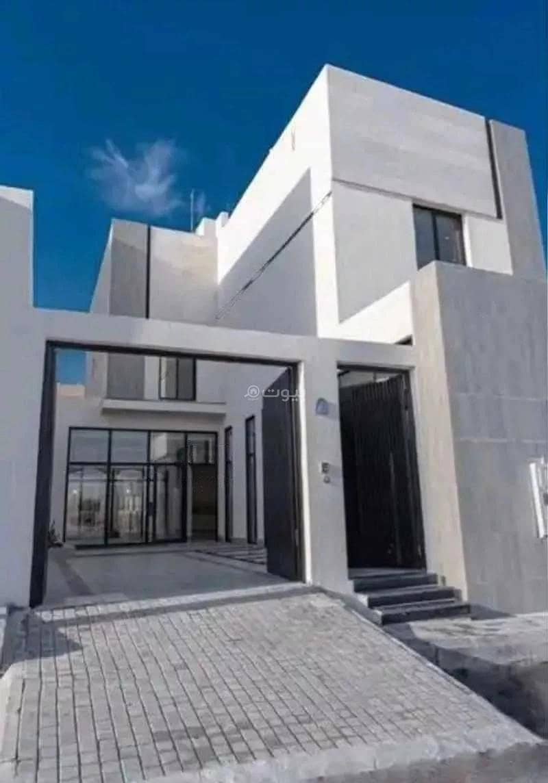 Villa For Sale on Qatan Bin Rabiah st. in Al Aqiq, Riyadh