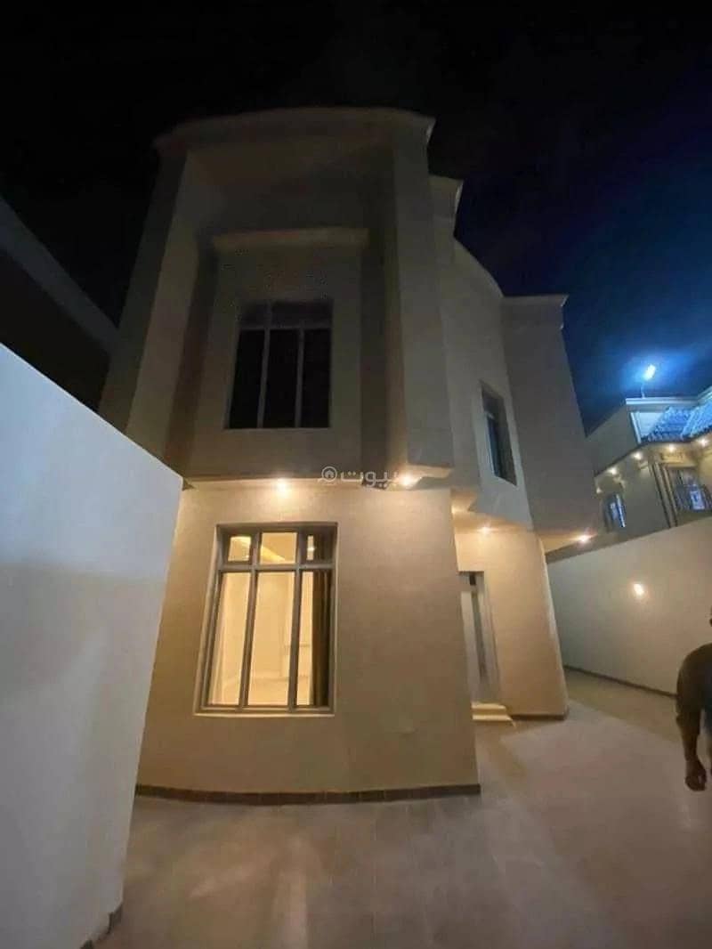 فيلا 5 غرف للبيع في لبن ، الرياض
