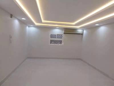 5 Bedroom Floor for Rent in Riyadh, Riyadh Region - 5 Rooms Floor for Rent in District Al Nafal, Riyadh