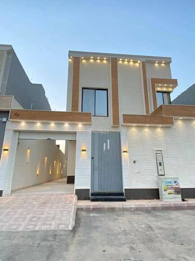 فيلا 7 غرف للبيع على شارع عمار بن أوس، الرياض