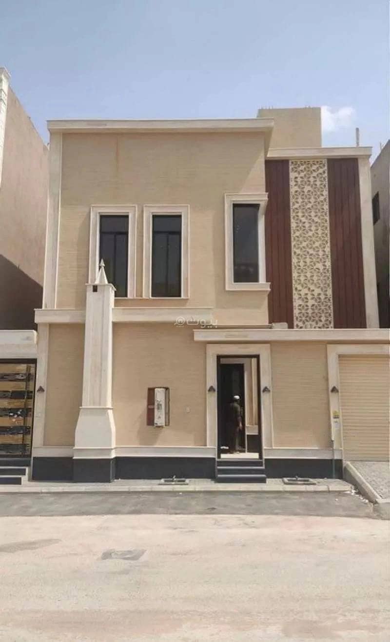 منزل بـ 7 غرف للبيع في حي الرمال، الرياض