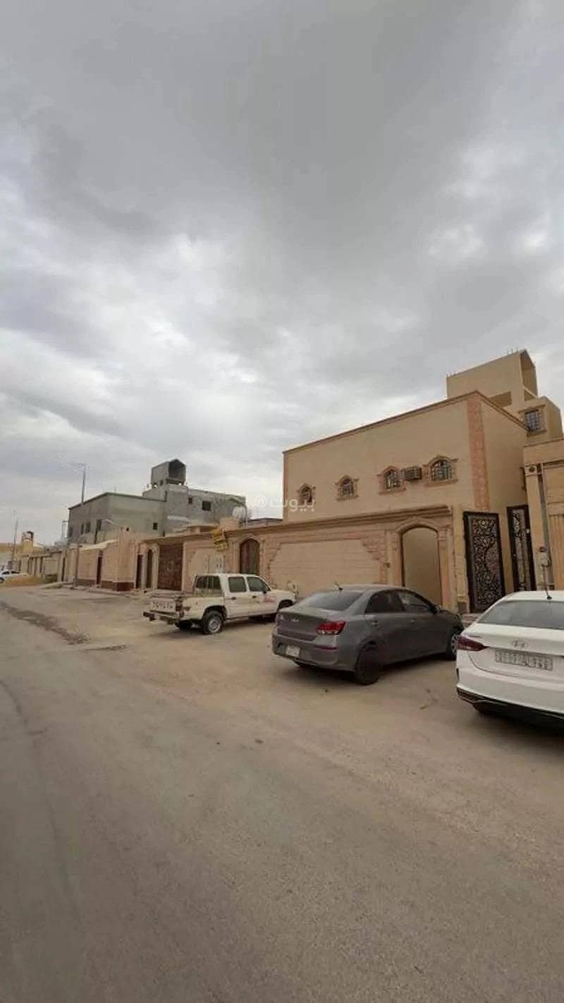 مبنى بمساحة 7 غرف للبيع في أحد، الرياض