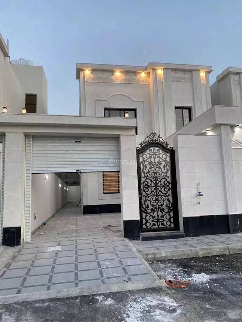 5 Rooms Villa For Sale in Al Azizyah, Al Jubail