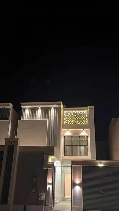 6 Bedroom Villa for Sale in Buraydah, Al Qassim Region - 6 Rooms Villa For Sale on Abdul Qadir Ibn Al-Nuqayb Street, Buraidah