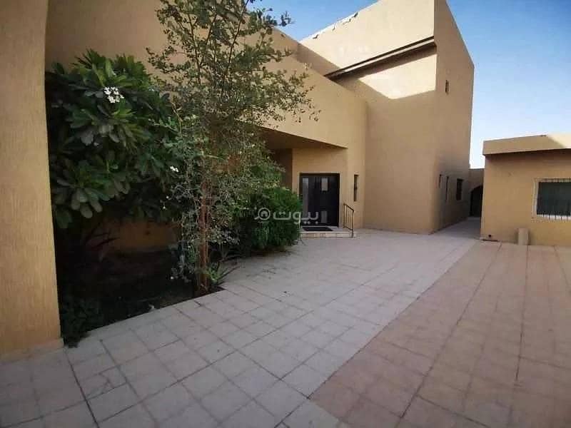 12 Room Villa For Sale on Al Zahab Street, Riyadh