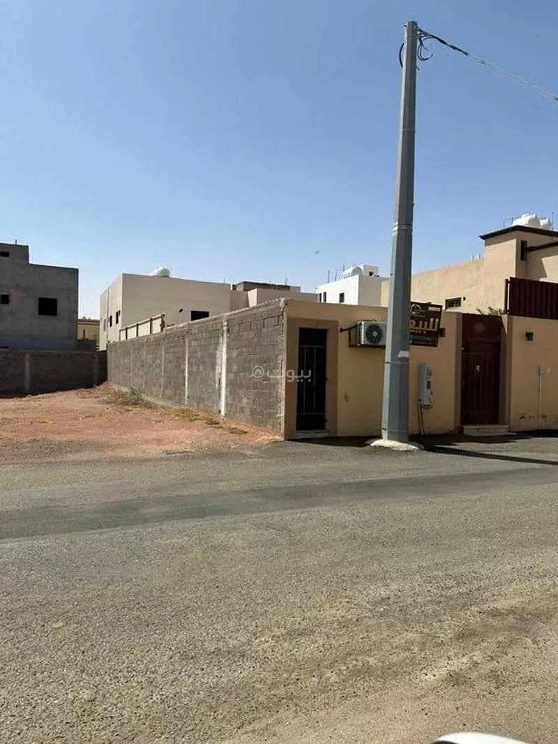 Rest House For Sale on West Al-Sharyan North Al-Wadi, Hail