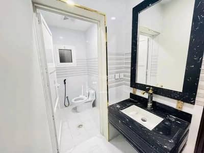 5 Bedroom Flat for Sale in Jazan, Jazan Region - 5 Rooms Apartment for Sale, 25 Street, Jazan