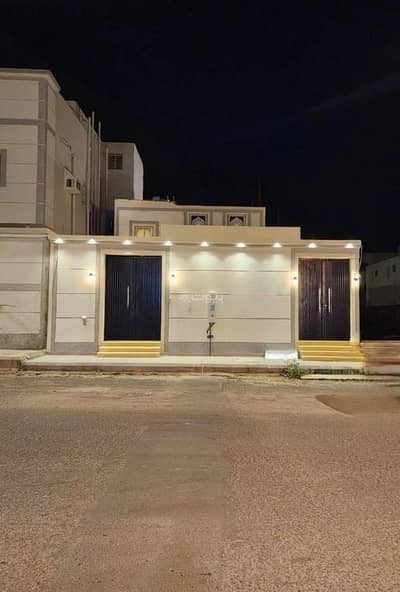 6 Bedroom Villa for Sale in Madina, Al Madinah Region - Villa For Sale in Madinah Industrial City, Madina