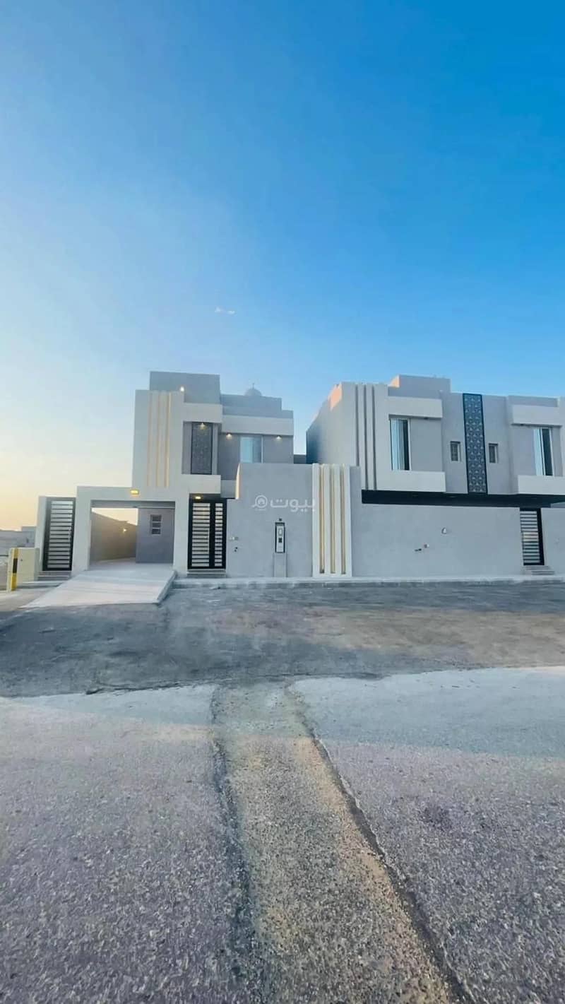 Villa For Sale in Ishbiliyah, Al Jubail