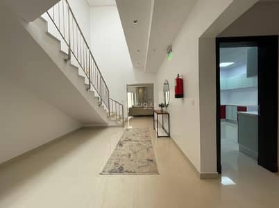 مجمع 3 غرف نوم للايجار في الرياض، منطقة الرياض - Luxury villa for rent in a residential compound