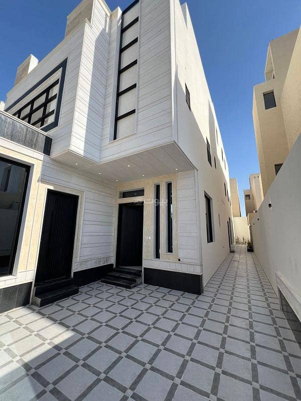 Villa For Sale in Al Rimal, East Riyadh