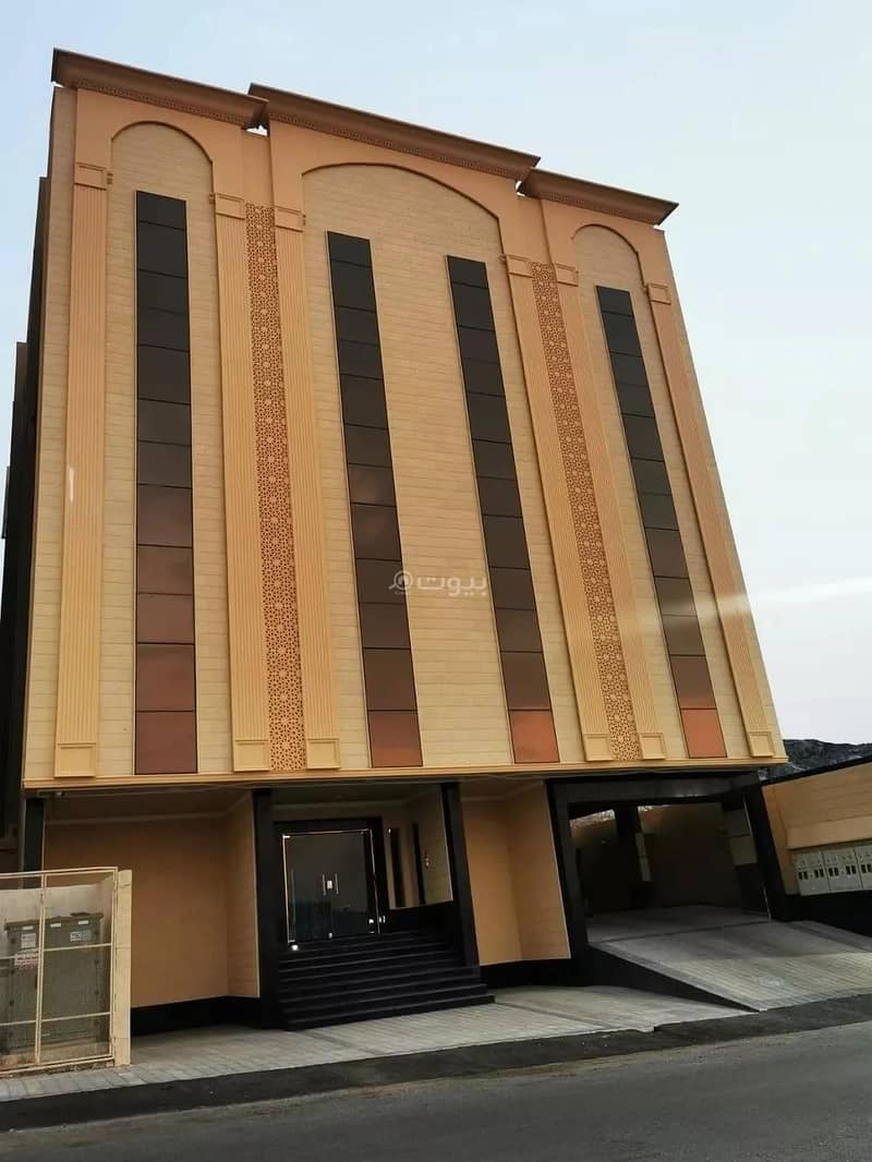 5 Bedrooms Apartment For Sale in Al Buhayrat, Makkah