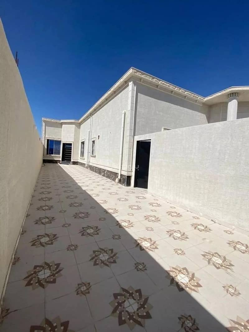 Villa For Sale in Al Khazzan, Bishah