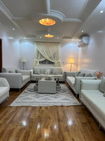 11 Bedroom Villa for Sale in Riyadh, Riyadh Region - Villa For Sale in Al Yarmouk, Riyadh