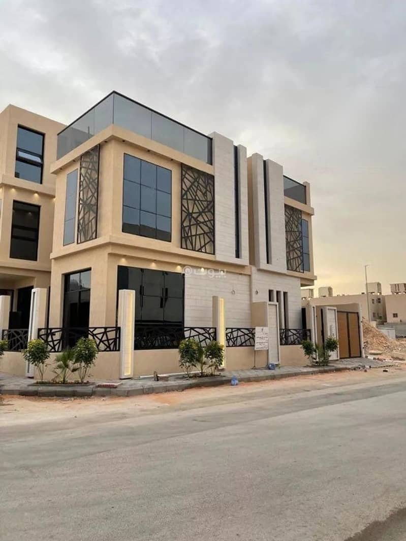 6 Rooms Villa For Sale in Al Mahdiyah, Riyadh