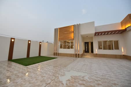 4 Bedroom Floor for Sale in Al Rawda, Najran - For Sale Floor in Al Rawda, Najran